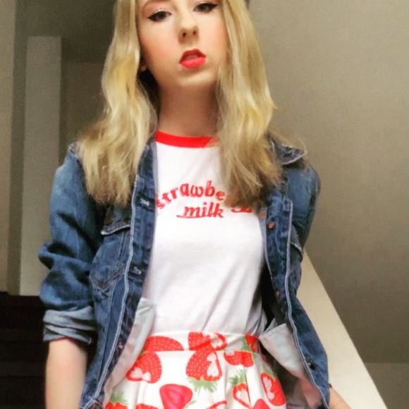 Meet your Posher, Sydny - Picture 1 of 1